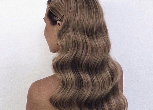 Can someone identify this hair color and how to achieve it_.png